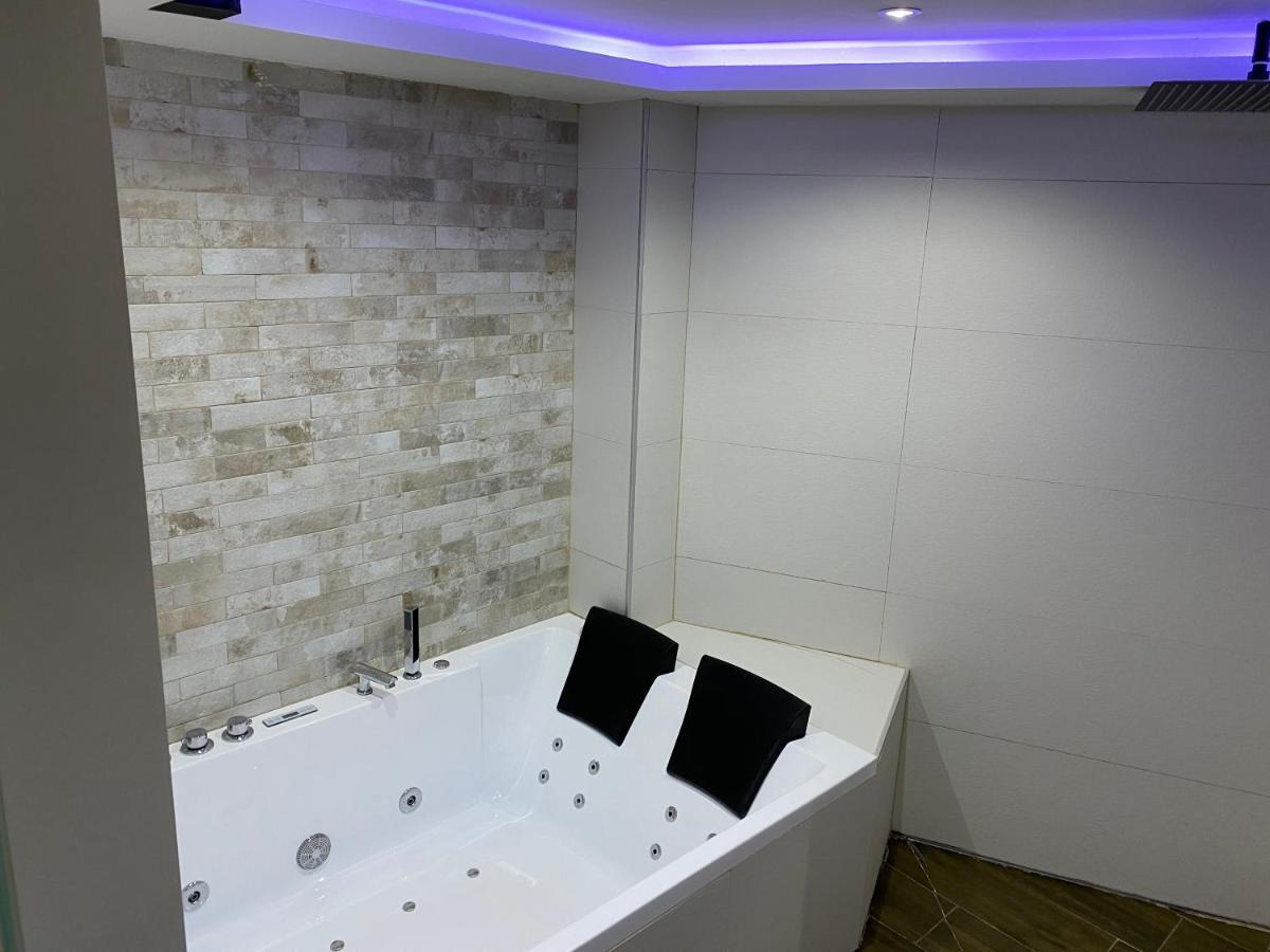 Apartamentos Las 7 Esencias Линарес Екстериор снимка